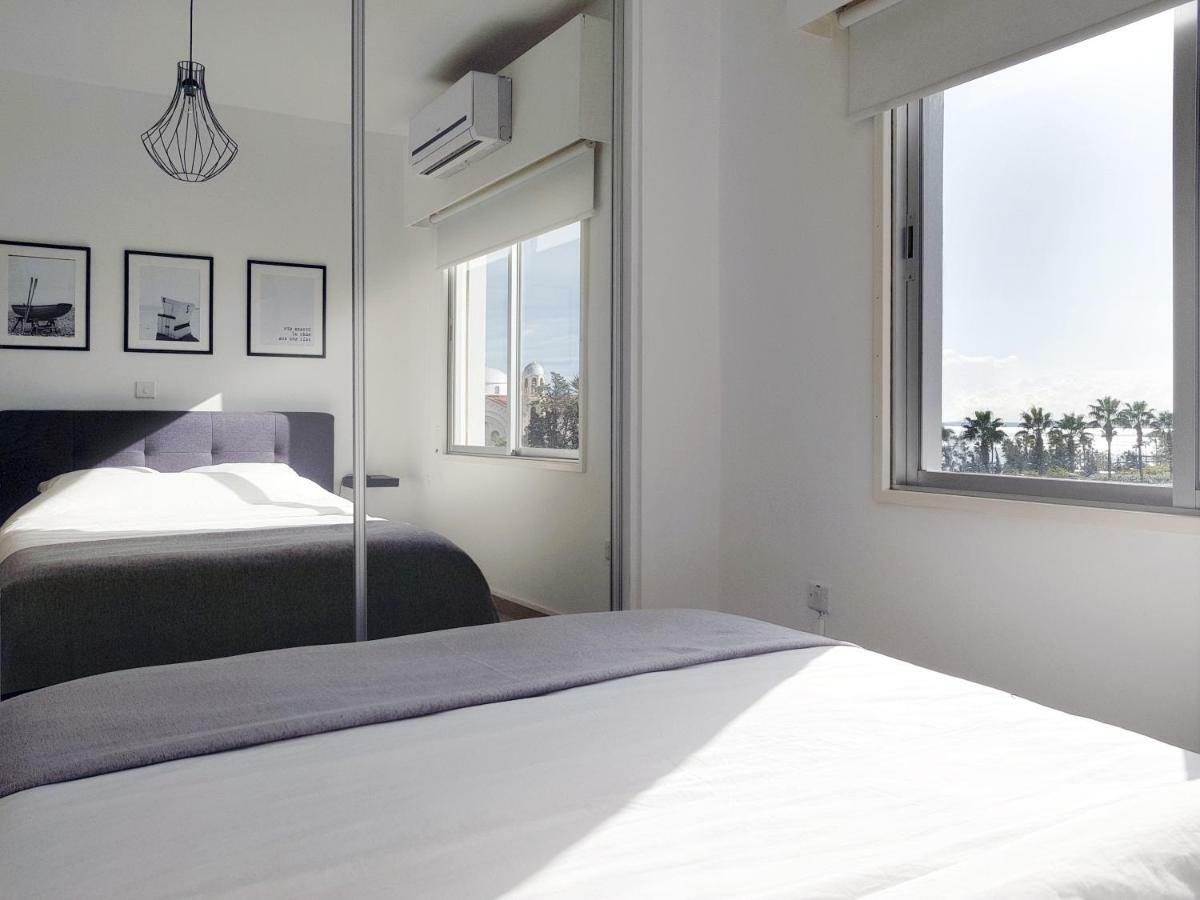 City Pearl - Modern 2 Bed Sea View Apt In City Centre Lemesos Exteriér fotografie