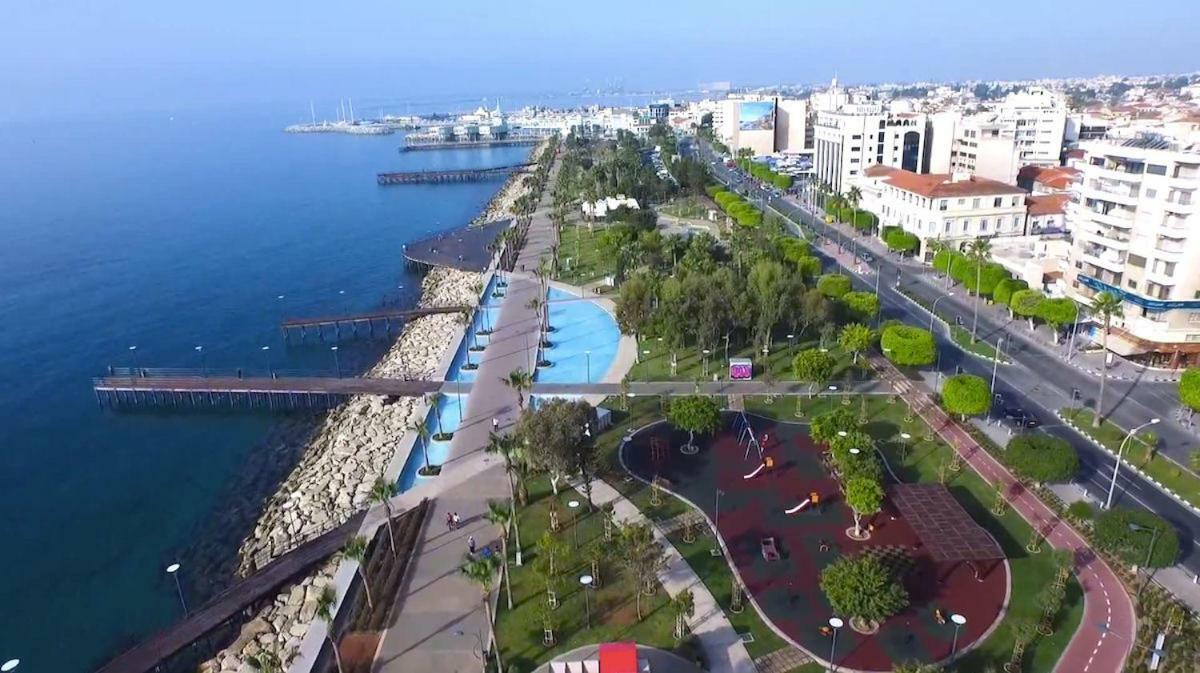 City Pearl - Modern 2 Bed Sea View Apt In City Centre Lemesos Exteriér fotografie